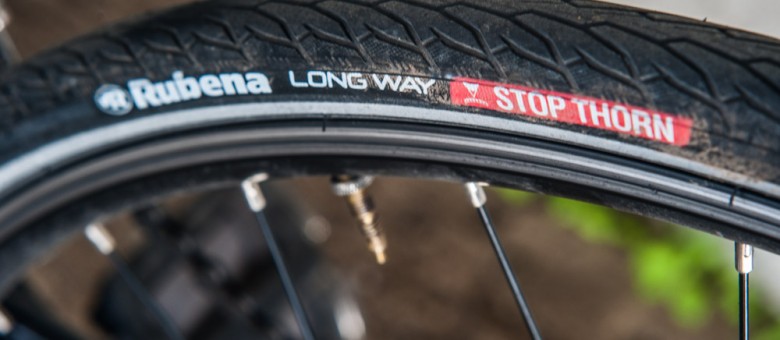 Rubena V66 Flash Stop Thorn Tires